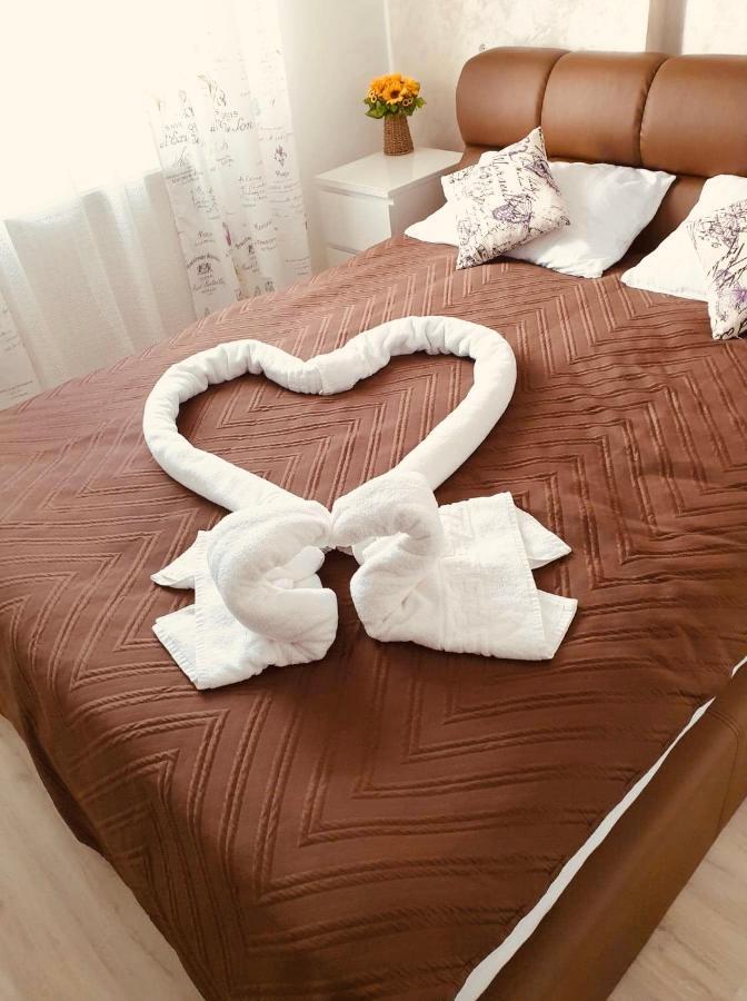 شقة Apartament Manu Năvodari المظهر الخارجي الصورة